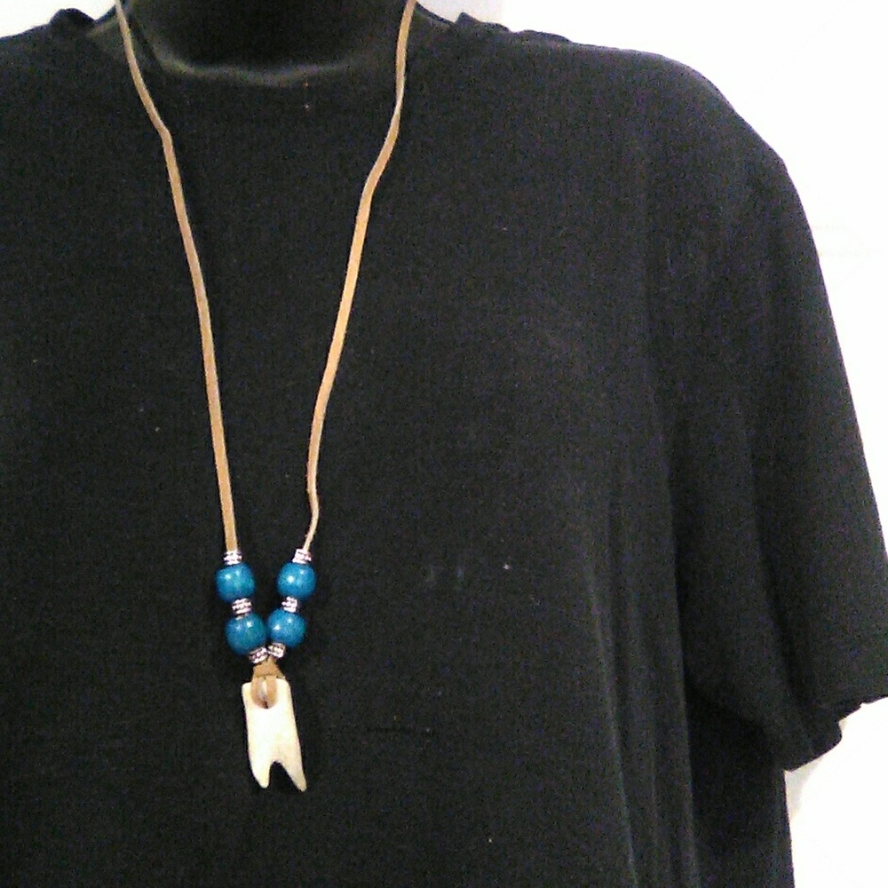 New authentic deer antler necklace